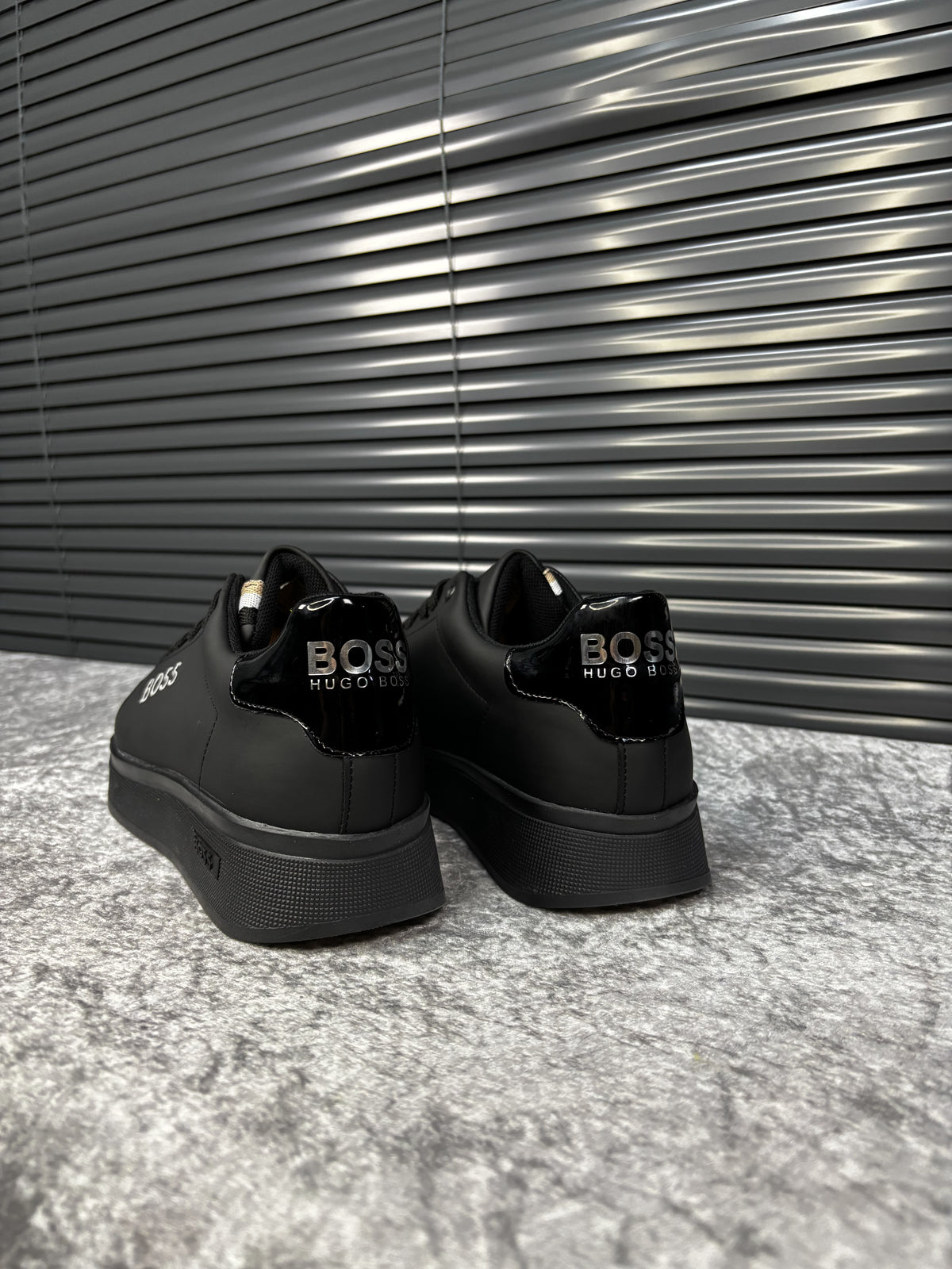 Tam Siyah Mat Boss Erkek Sneaker TN