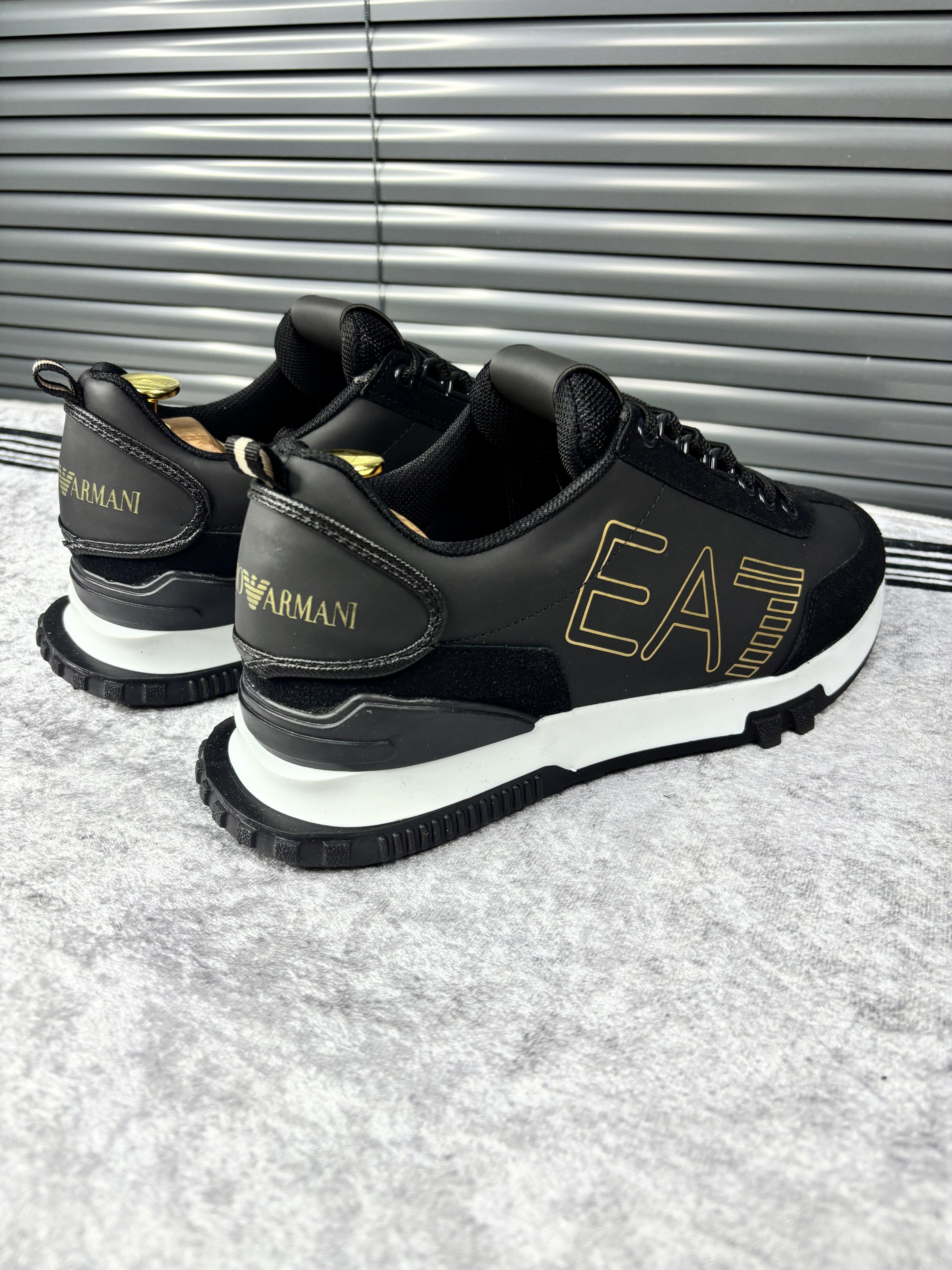 EA7 Emporio Armani Erkek Sneaker – Siyah/Gold MÇ