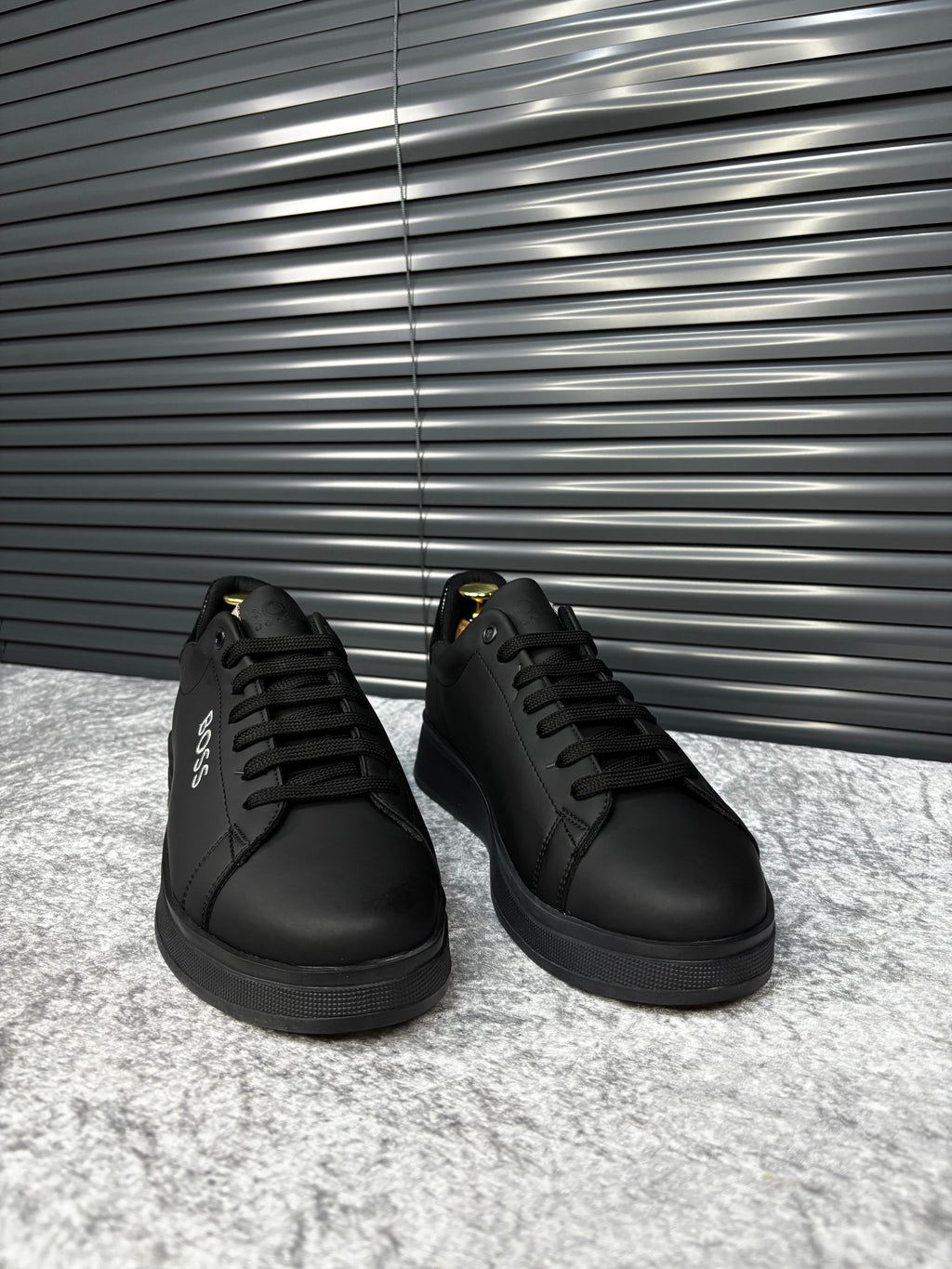 Tam Siyah Mat Boss Erkek Sneaker TN