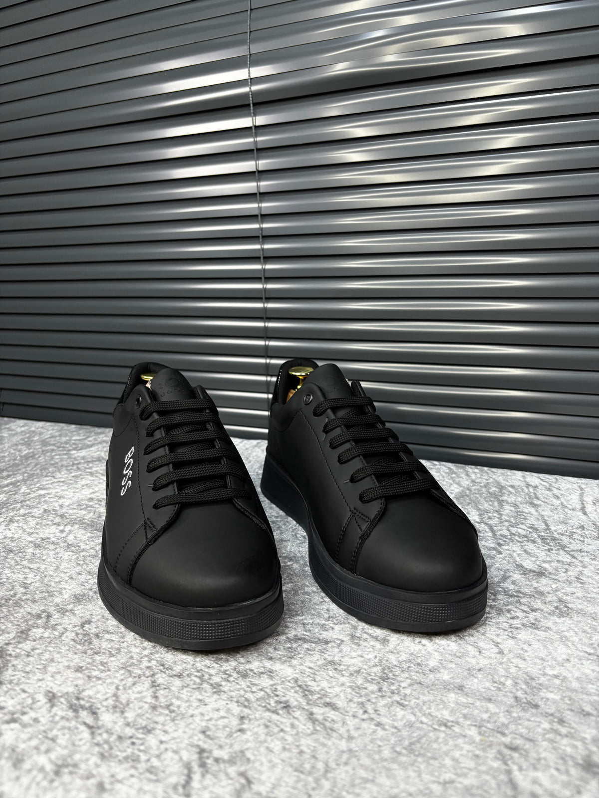 Tam Siyah Mat Boss Erkek Sneaker TN