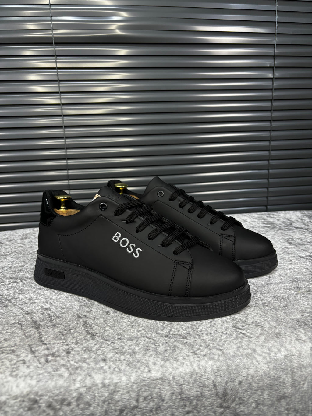 Tam Siyah Mat Boss Erkek Sneaker TN